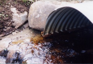 Half pipe culvert